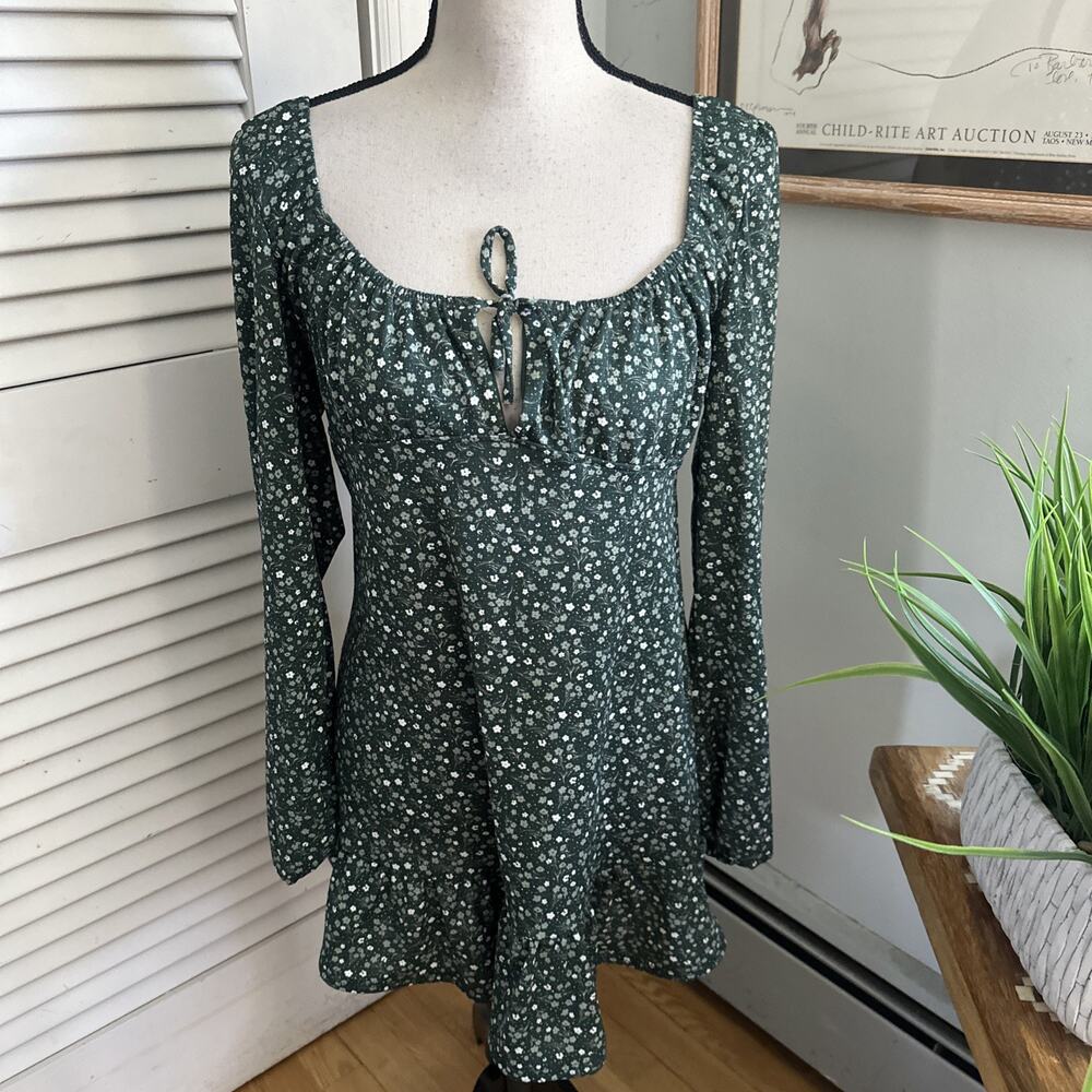 Charlotte Russe Dress Womens Medium Green Floral Y2K Dainty Milkmaid Babydoll
